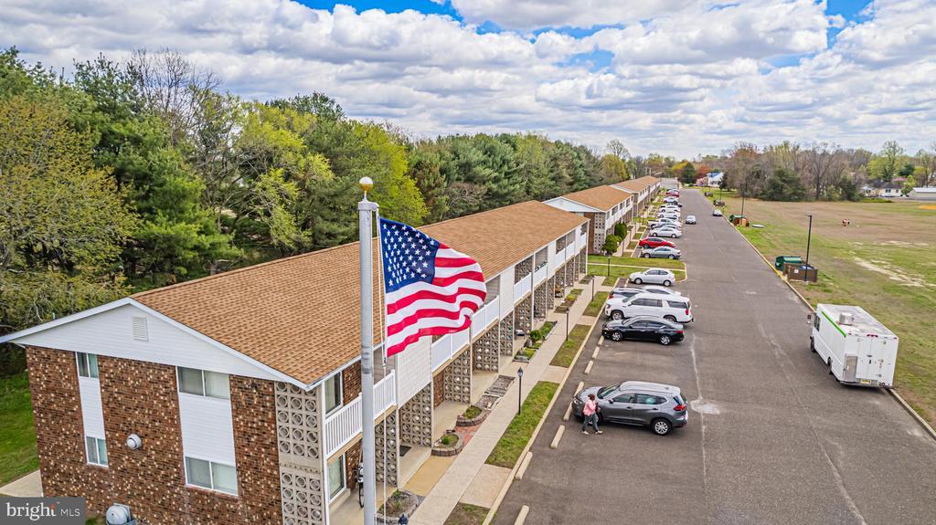 39 Toni Lynn Ct in Hammonton, NJ - Foto de edificio
