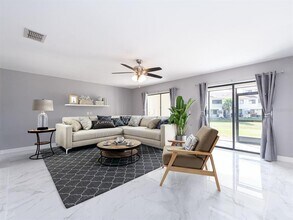 2372 Hanover Dr in Dunedin, FL - Building Photo - Building Photo