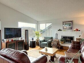 2650 23rd Ave W in Seattle, WA - Building Photo - Building Photo