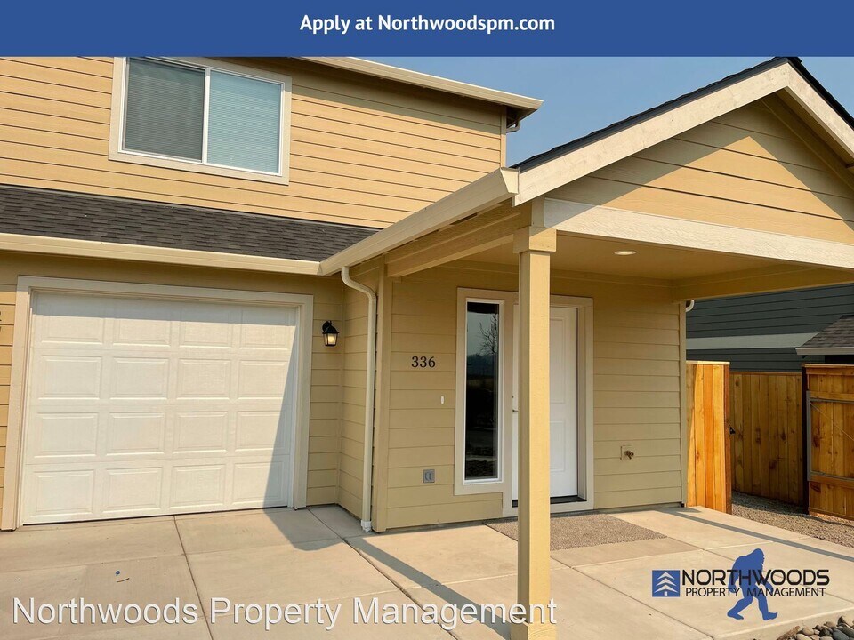 336 Everett Way Photo