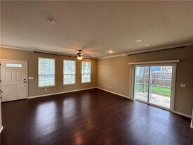 626 N Tennyson Ln in Fayetteville, AR - Building Photo