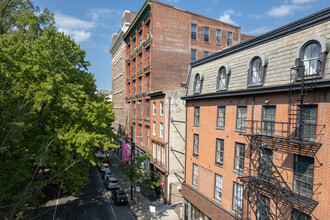 Hoopskirt Lofts in Philadelphia, PA - Building Photo - Building Photo