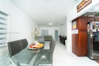 172 W 17th St in Hialeah, FL - Building Photo - Building Photo