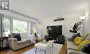 442 Highland Rd E in Kitchener, ON - Building Photo - Building Photo