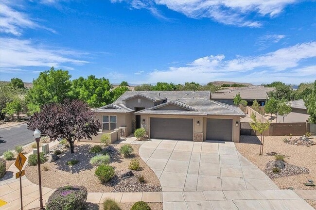424 Highland Pkwy in Washington, UT - Building Photo - Building Photo