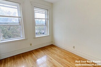 102 Queensberry St in Boston, MA - Building Photo - Building Photo