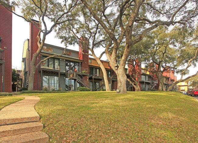 The Talisman Apartments in Austin, TX - Building Photo - Building Photo