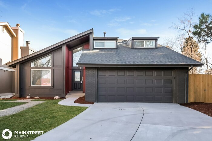 3890 S Fraser St in Aurora, CO - Building Photo