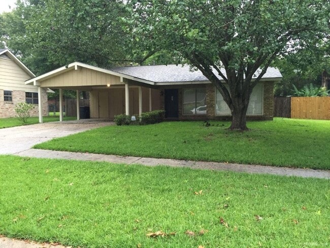 property at 1128 Briarhurst Dr