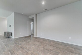 3314 Scout Is in Katy, TX - Building Photo - Building Photo