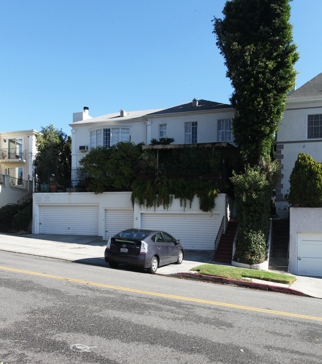 1966-1972 N Alexandria Ave in Los Angeles, CA - Building Photo - Building Photo