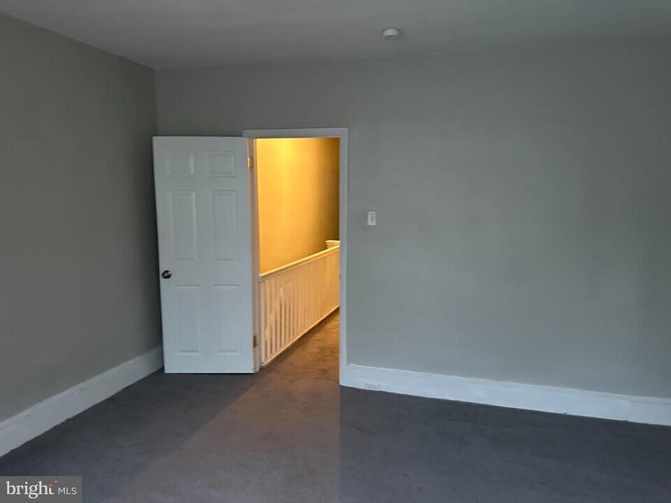 1332 S Lindenwood St in Philadelphia, PA - Building Photo
