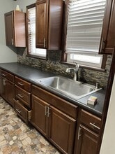 243 E 30th St, Unit 243 in Erie, PA - Foto de edificio - Building Photo