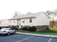 1208 Manning St in Eden, NC - Building Photo - Building Photo