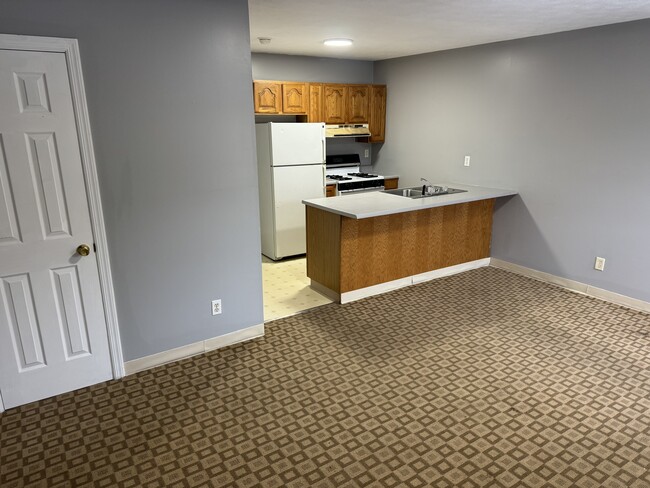 property at 50 Greenbrier Plz