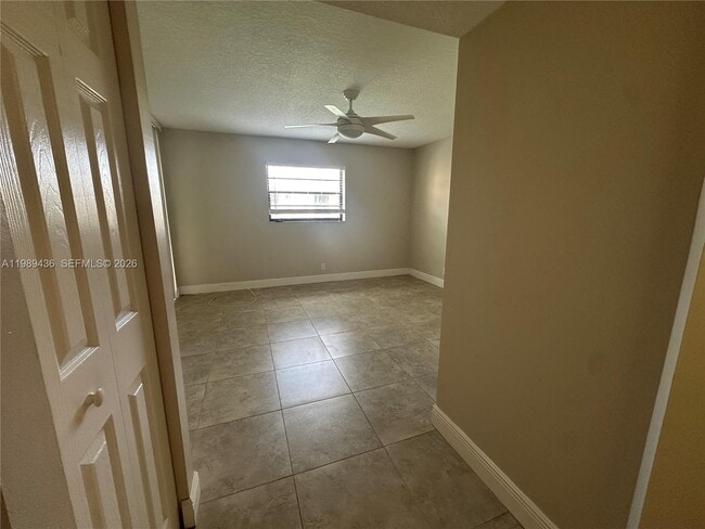 10401 W Broward Blvd, Unit #301 in Plantation, FL - Building Photo - Building Photo