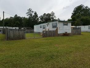 41 Thicket Rd in Ludowici, GA - Building Photo - Building Photo
