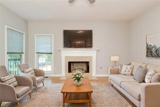 3418 Rose Arbor Ct in Atlanta, GA - Building Photo - Building Photo