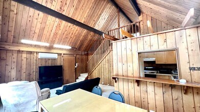 3027 Manoa Rd in Honolulu, HI - Building Photo - Building Photo