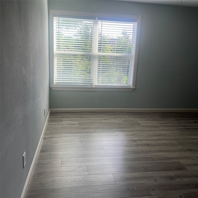 property at 4626 Bell St