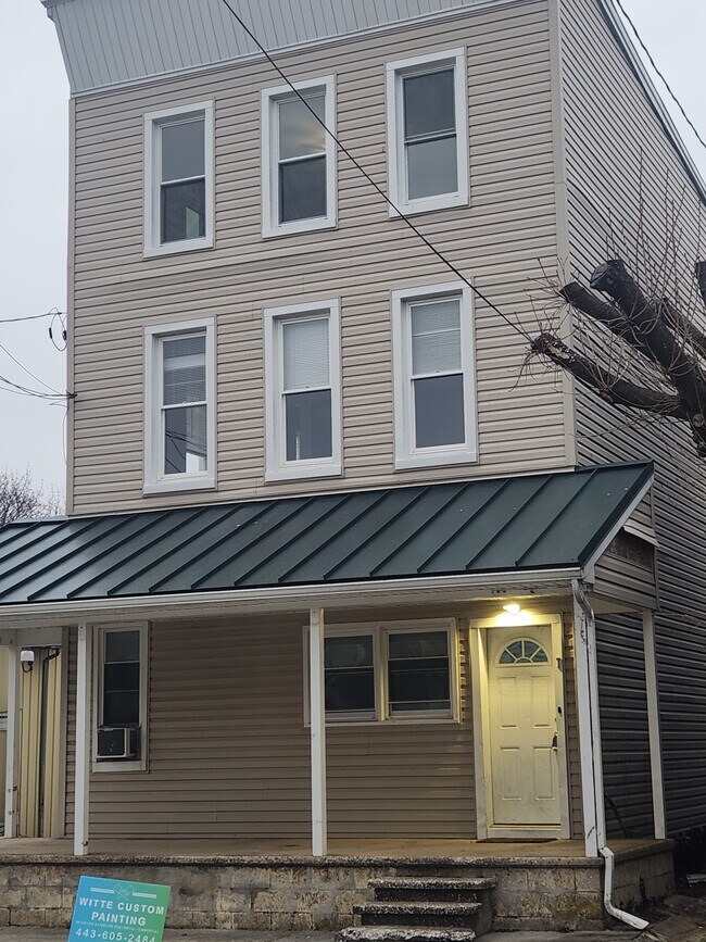 7 S Main St Rentals in Stewartstown, PA