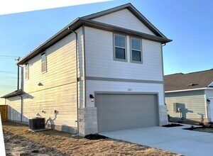 161 Old Stagecoach Rd in Jarrell, TX - Building Photo - Building Photo