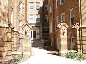 Fullerton Manor in Detroit, MI - Foto de edificio - Building Photo