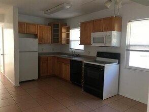 815 Margo St in Tarpon Springs, FL - Building Photo - Building Photo