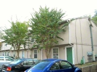 Valencia Square Townhomes in Tallahassee, FL - Foto de edificio