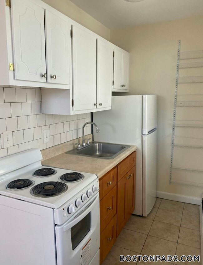 60 Brighton Ave, Unit 109 in Boston, MA - Building Photo - Building Photo