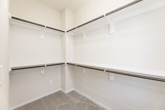 3418 Avondale Vw Dr in Houston, TX - Foto de edificio - Building Photo