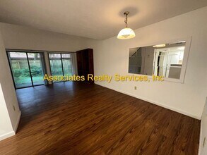 7017 SW 44 Ave in Gainesville, FL - Building Photo - Building Photo