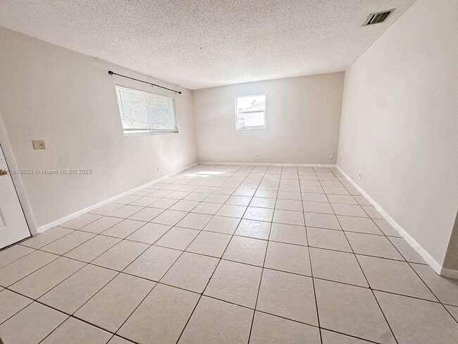 3962 Park Ln in West Palm Beach, FL - Building Photo - Building Photo