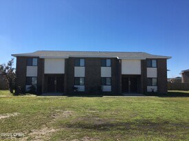 155 Reagan Rd in Panama City, FL - Building Photo