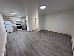 2706 Turner St, Unit 4 in Fairbanks, AK - Building Photo - Building Photo