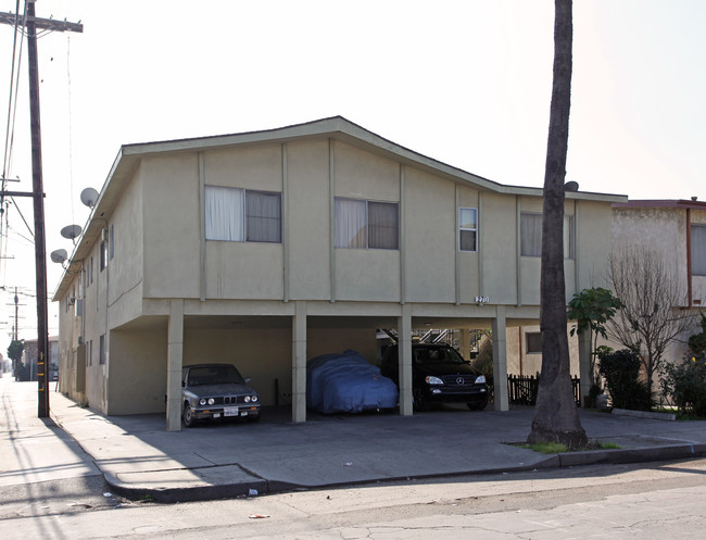 270 E Nevada St in Long Beach, CA - Building Photo - Building Photo