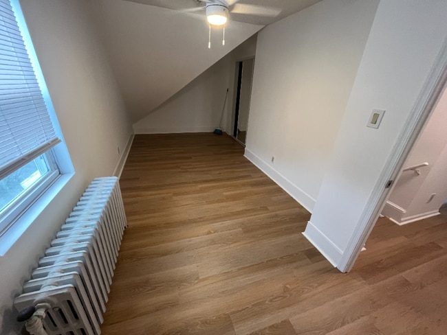 305 W Clayton Ave in Clayton, NJ - Building Photo - Building Photo