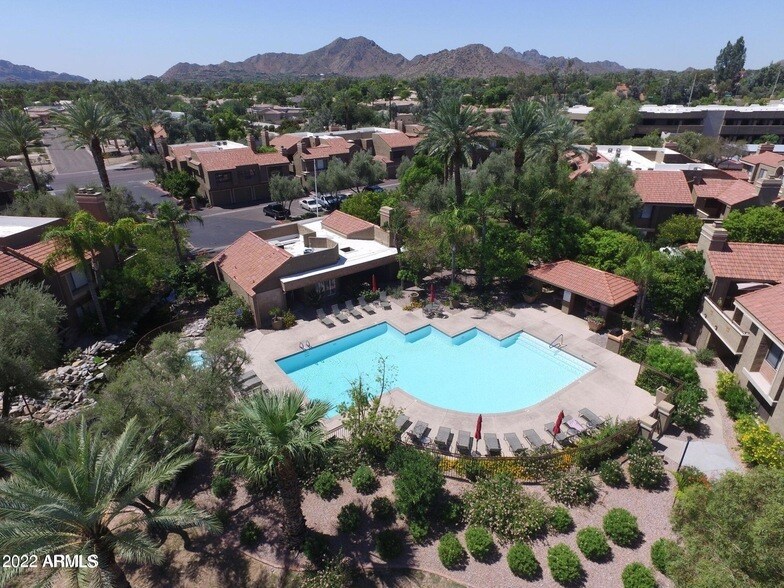5122 E Shea Blvd in Scottsdale, AZ - Foto de edificio