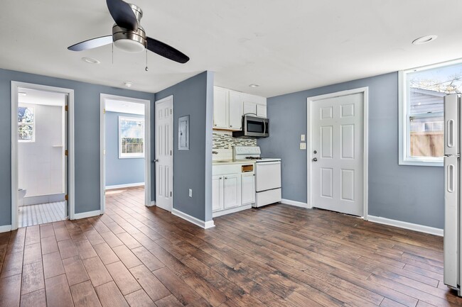 2169 Eleanor Dr, Unit A in North Charleston, SC - Building Photo - Building Photo