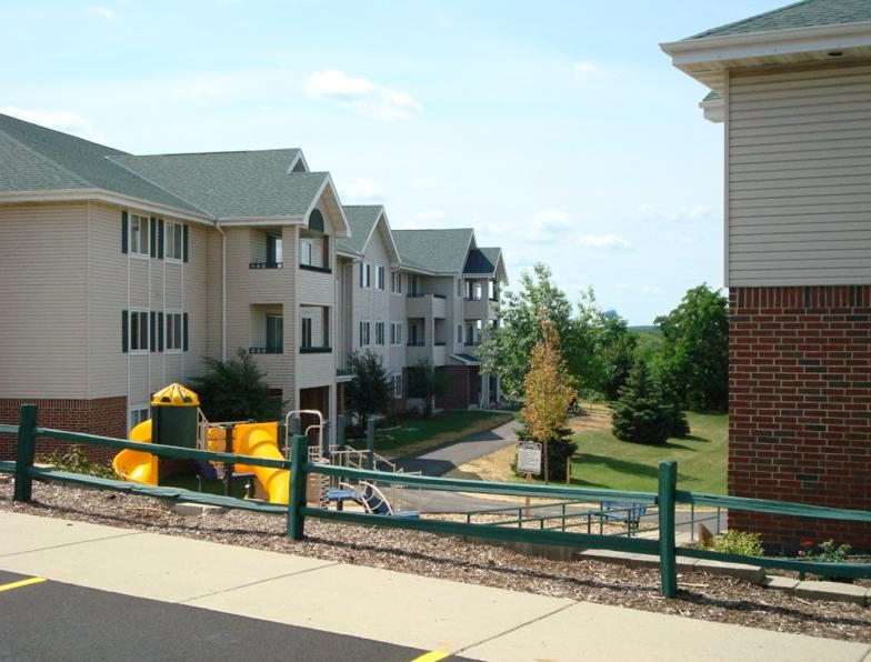 City View Apartments in West Bend, WI - Building Photo