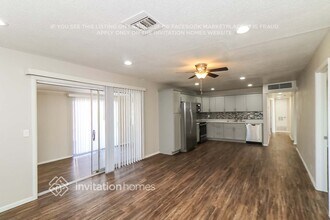 3146 W Cactus Rd in Phoenix, AZ - Foto de edificio - Building Photo