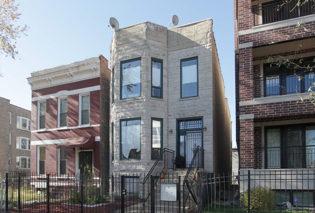 4016 S Indiana Ave in Chicago, IL - Building Photo