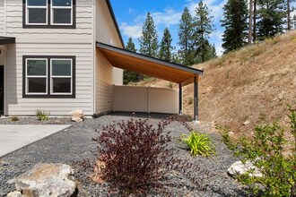 12413 E Dickens Ln in Spokane, WA - Building Photo - Building Photo