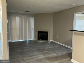 8961 Town Center Cir in Upper Marlboro, MD - Building Photo - Building Photo