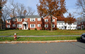 Arms Apartments in West Springfield, MA - Building Photo - Building Photo