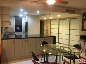 4314 Marina City Dr-Unit -526 in Marina Del Rey, CA - Building Photo - Building Photo