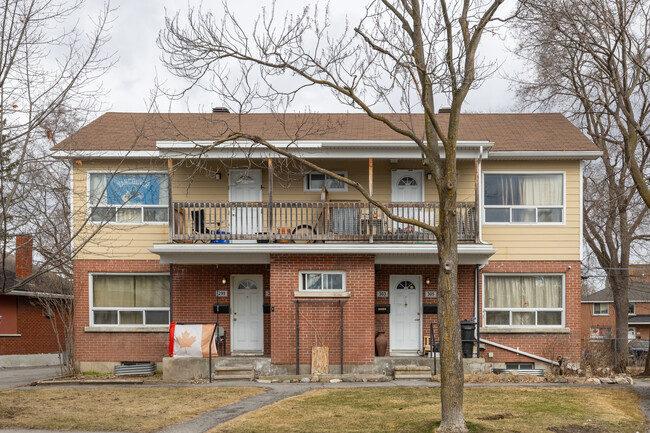 299-305 Queen Mary St in Ottawa, ON - Building Photo - Building Photo