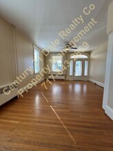 545 E Main St in Dallastown, PA - Building Photo - Building Photo