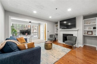 4568 Vinings Central Trace SE in Atlanta, GA - Building Photo - Building Photo