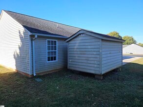 132 Falcon Ridge Dr in Boiling Springs, SC - Building Photo - Building Photo